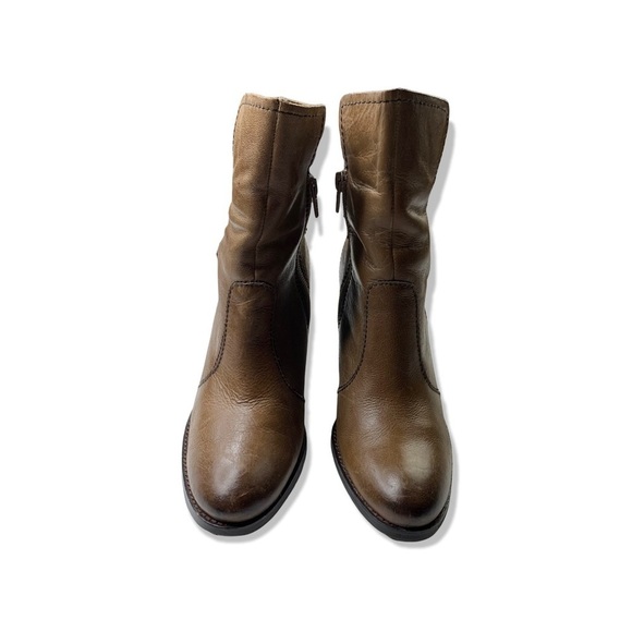 Nicole Distressed Brownish Gray Burnished Round Toe Heeled Boots Size 6 - Picture 6 of 7